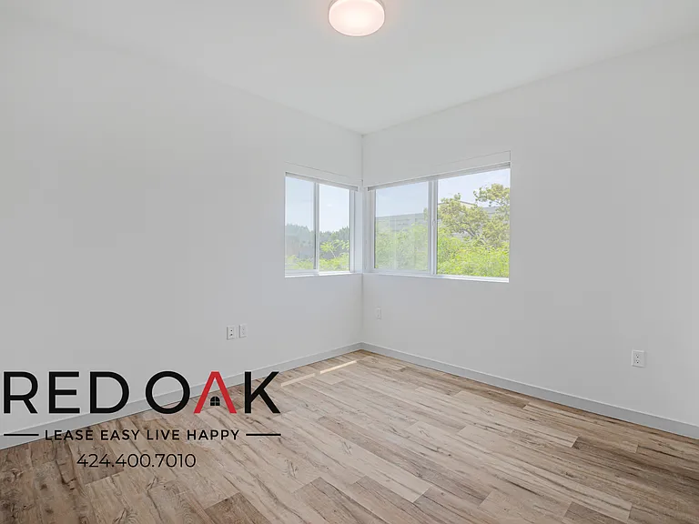 1240 Magnolia Ave #103 — Photo 8