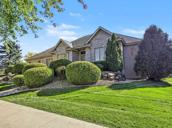 902 Winding Way, Middleton, WI 53562