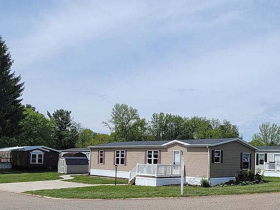 Exterior Image-1-Fairmont 177 Melrose Village