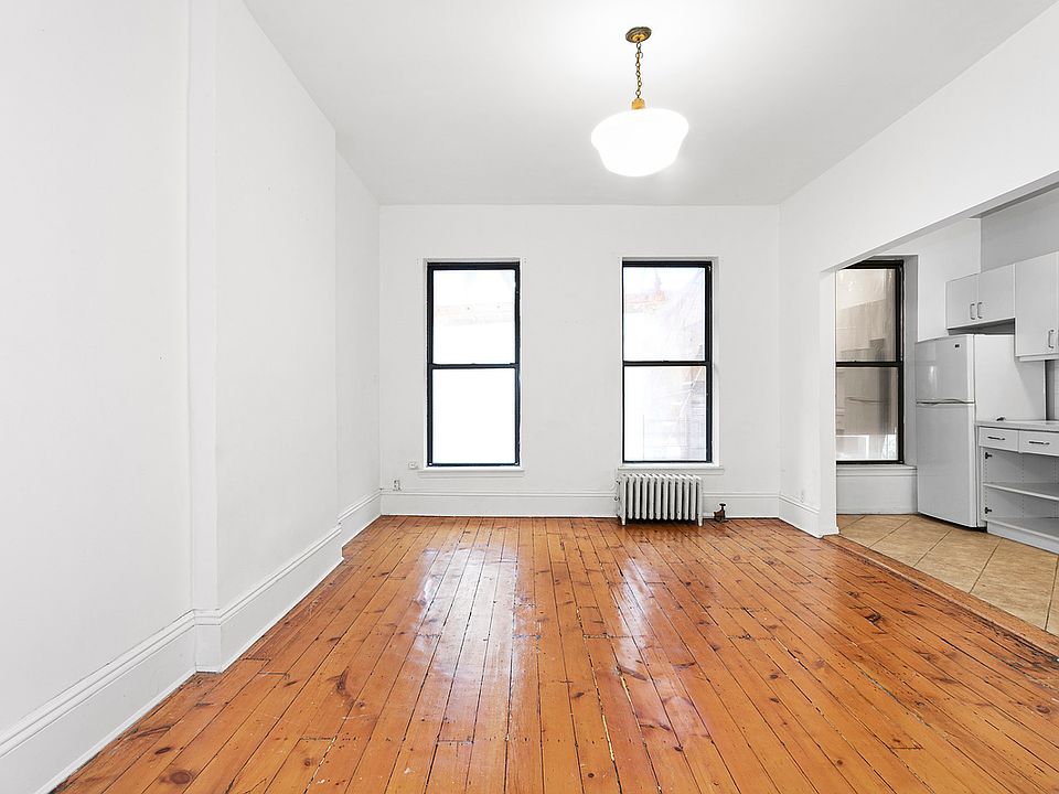 1st image of 486 Willoughby Ave #2