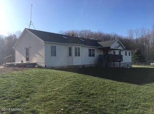565 N Johnson Rd, Saranac, MI 48881