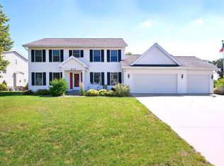 412 24th Ave NE, Waseca, MN 56093