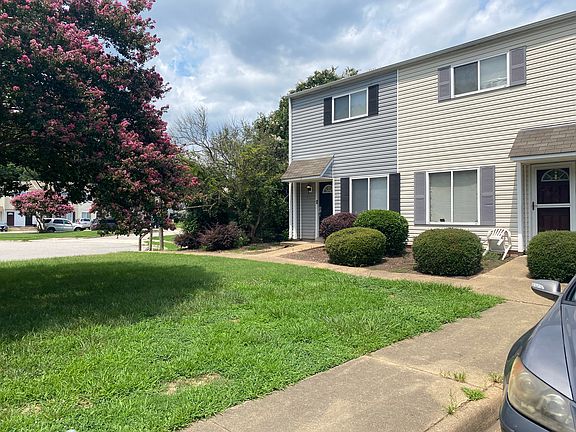 3rd image of 156 Jenness Ln APT A