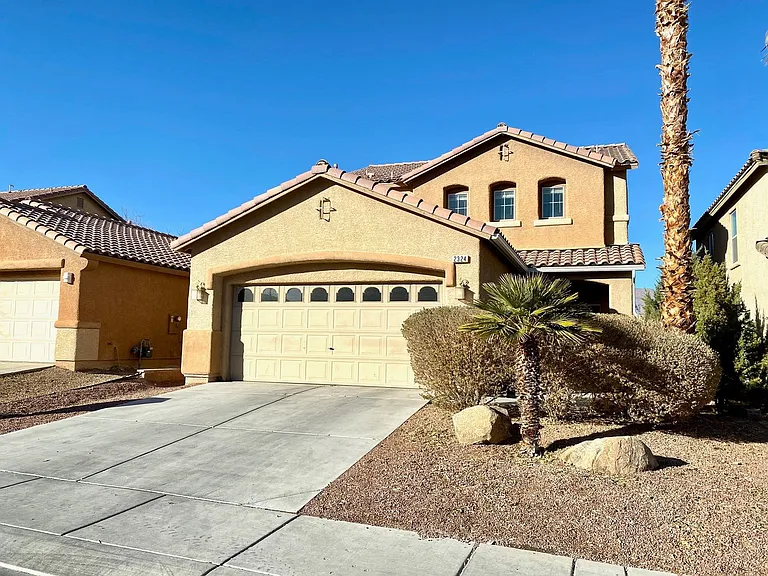 2324 Cockatoo Dr — Photo 1