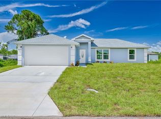 2918 21st St SW, Lehigh Acres, FL 33976