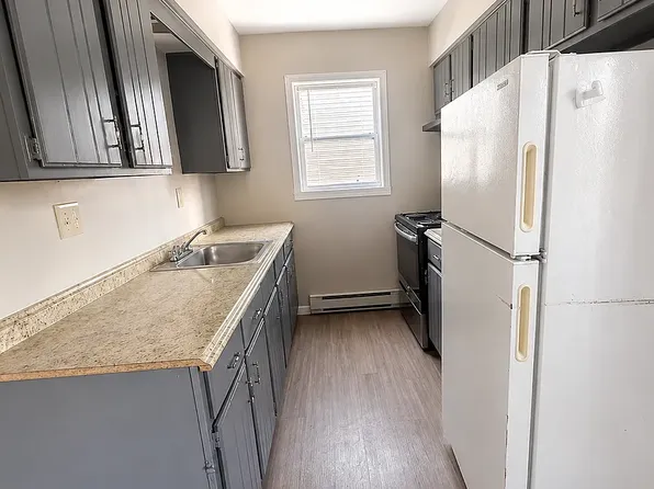 348 S 6th St APT 2A, Newark, NJ 07103