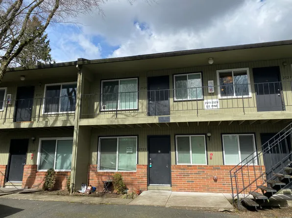 2525 SE Pine St #2525, Portland, OR 97214