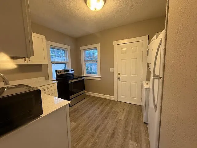 400 Metcalf Ct — Photo 6