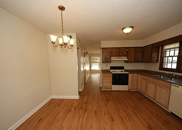115 Roberta Dr #B — Photo 2