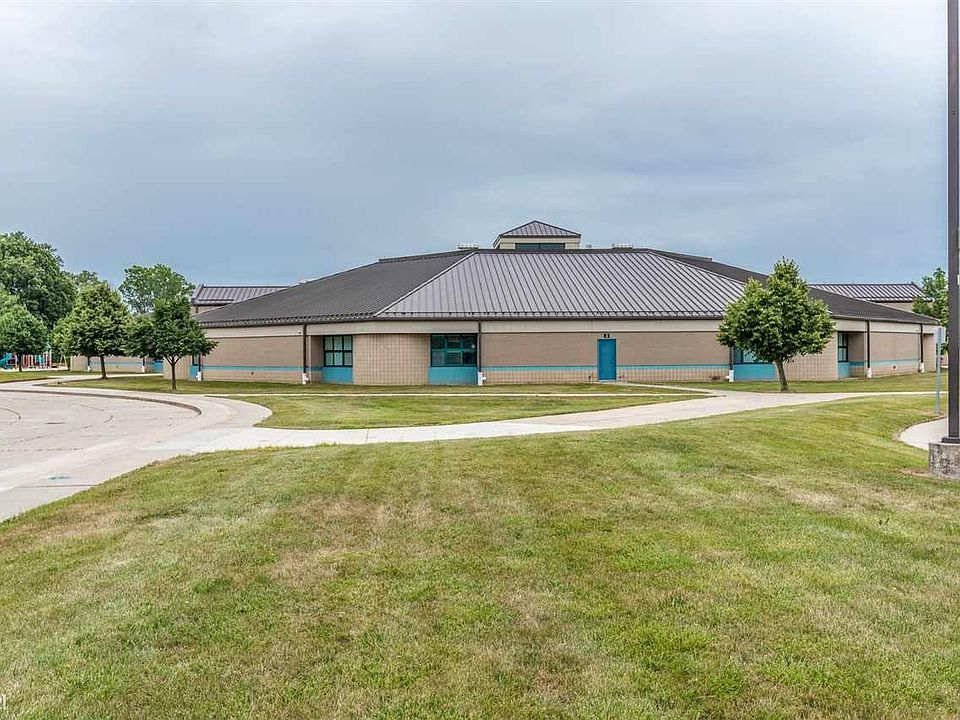 1st image of 43137 Rivergate Dr