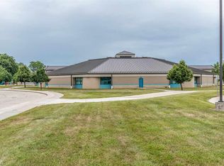 43137 Rivergate Dr, Clinton Township, MI