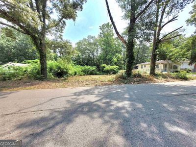 585 Woods Dr NW, Atlanta, GA, 30318