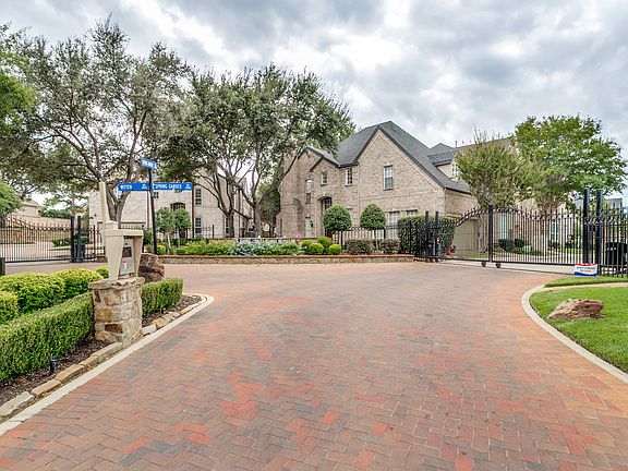 Fully gated community