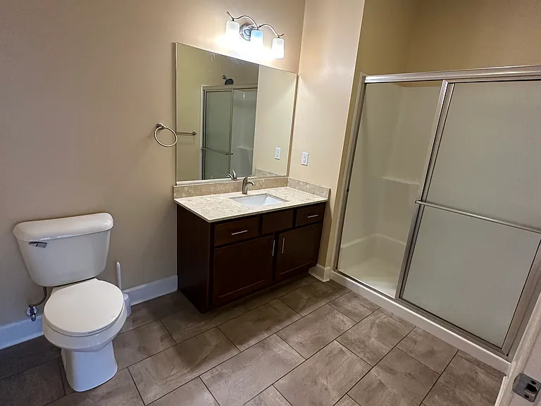 Dockside Village Apartments — Photo 30