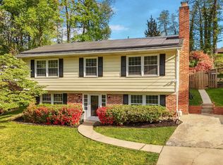 833 Loxford Ter, Silver Spring, MD 20901