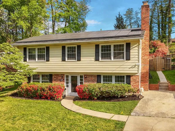 833 Loxford Ter, Silver Spring, MD 20901