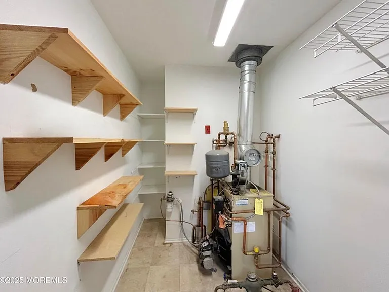 501 Bismarck St — Photo 21