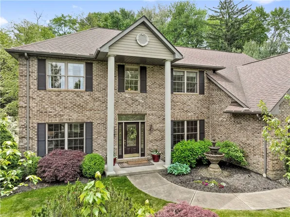 321 Ivy Dr, Gibsonia, PA 15044