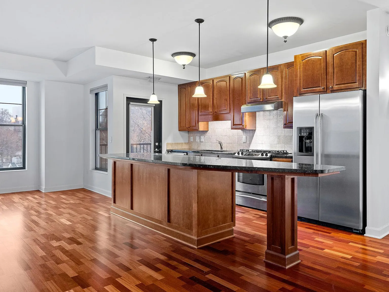 1 bed, 1.0 bath, 1000 sqft, $1,895 — Photo 4