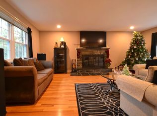 72 Brooklawn Dr, Morris Plains, NJ 07950