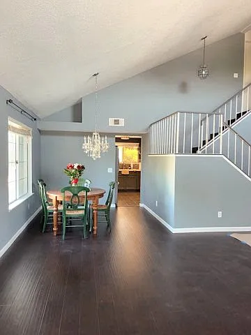 267 Clearwood Ave — Photo 6