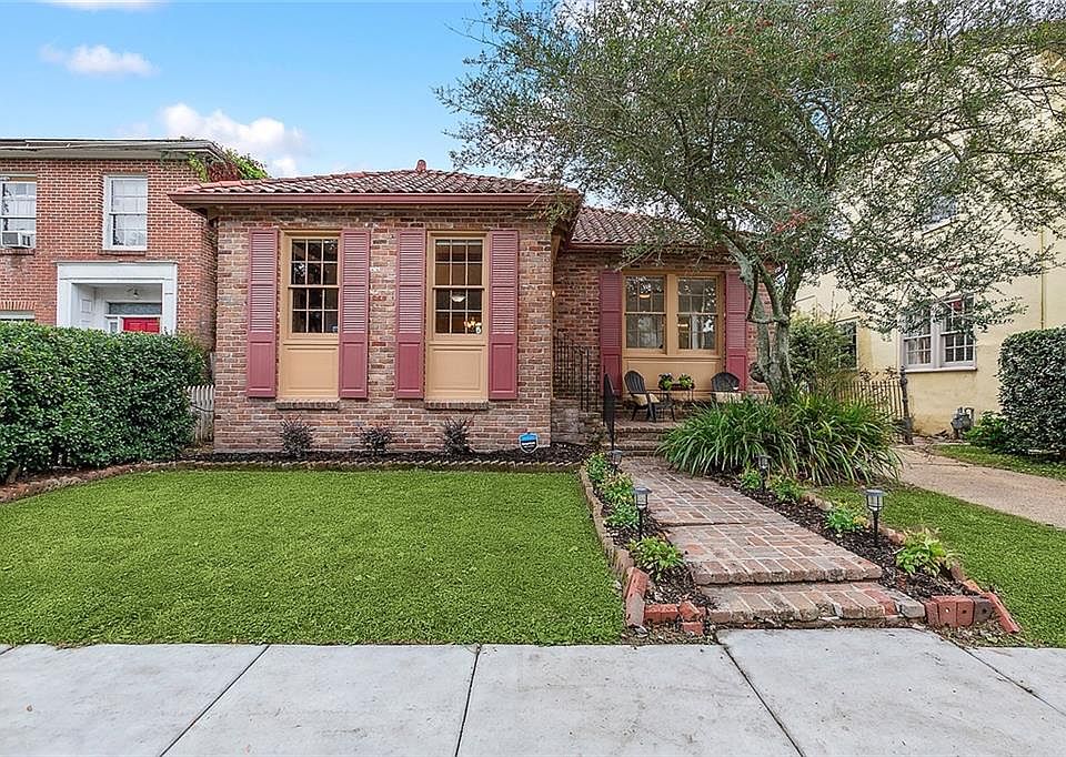 1st image of 89 Versailles Blvd