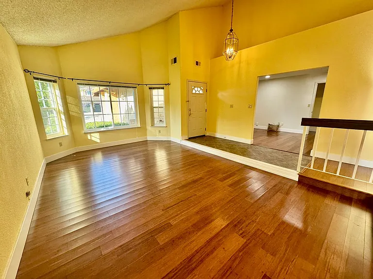 5477 Hackney Ln — Photo 4