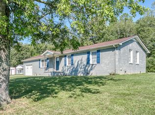 4871 New Window Cliff Rd, Baxter, TN 38544