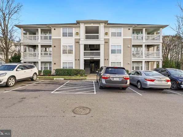 14184 Cuddy Loop APT 201, Woodbridge, VA 22193