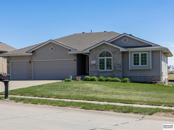 1001 Spruce St, Springfield, NE 68059