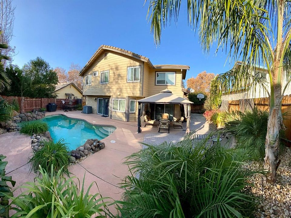 2nd image of 3308 Gray Mare Way