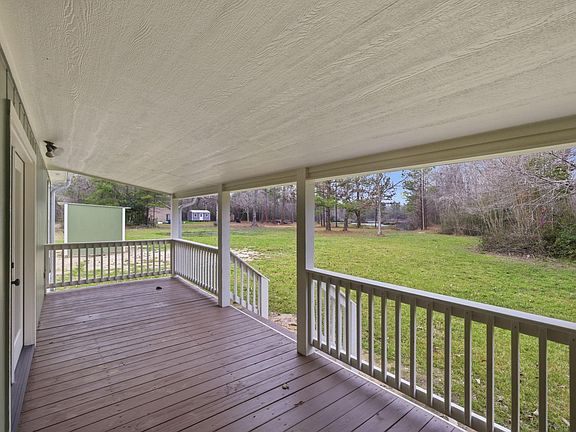 3rd image of 2340 Blue Jay Dr