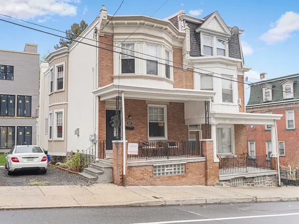 227 Green Ln, Philadelphia, PA 19128