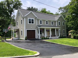 19 Sawmill Brook Rd, Winchester, MA 01890