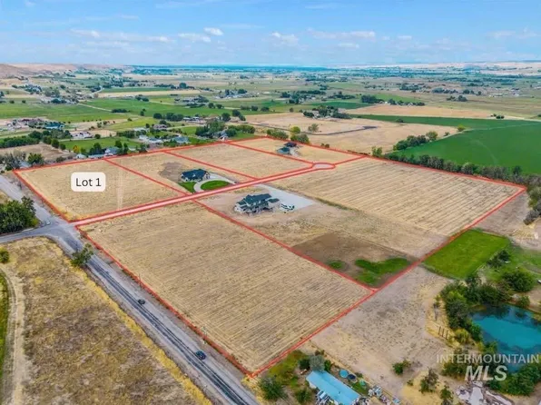 6699 Sophie Ln, Emmett, ID 83617