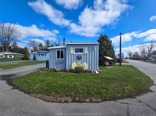 22220 Charing Cross Rd #21, Chatham Kent, ON N7M5V8