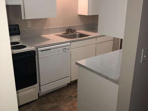 3rd image of 3201 E 33rd St