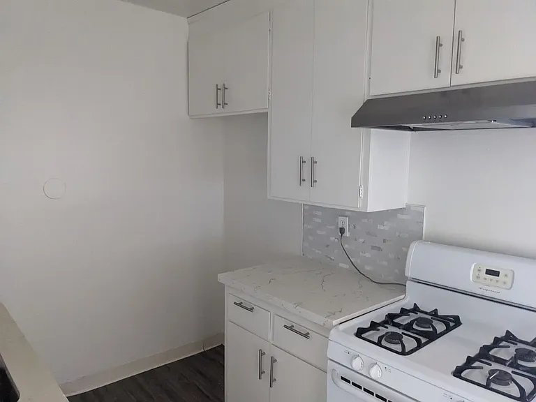 1529 Junipero Ave LLC — Photo 5