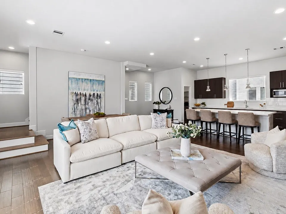 1503 Elgin St