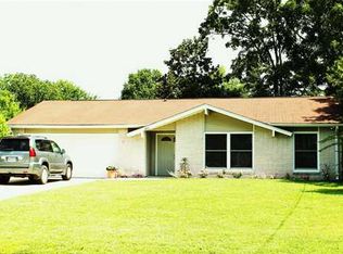 3203 Nottingham Rd, Ocean Springs, MS 39564