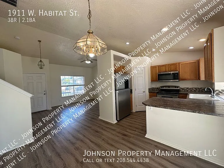 1911 W Habitat St — Photo 4