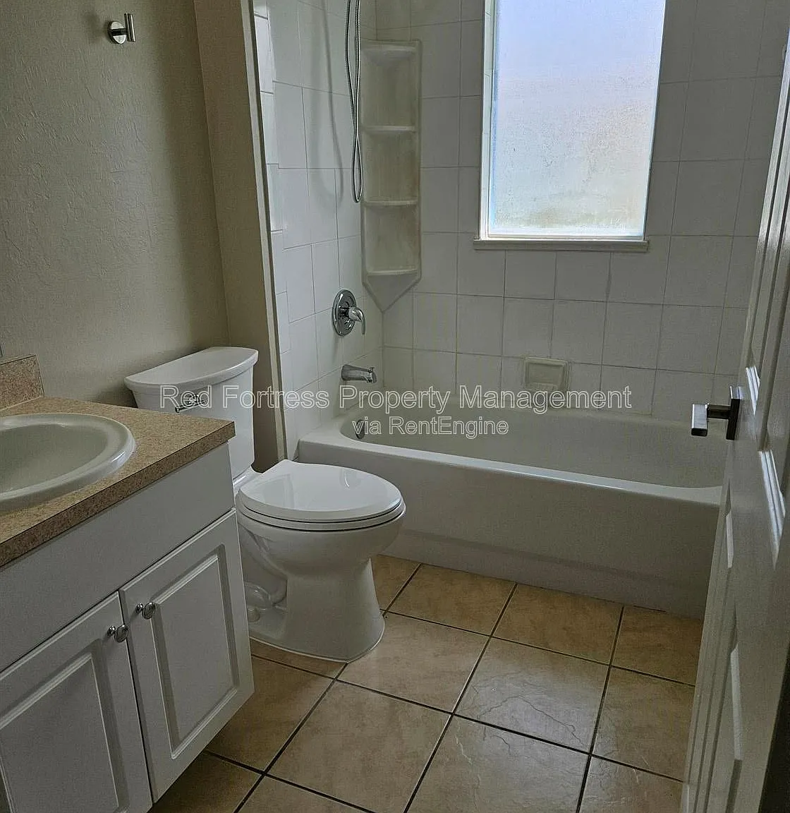 3 bed, 2.0 bath, 1672 sqft, $2,155 — Photo 4