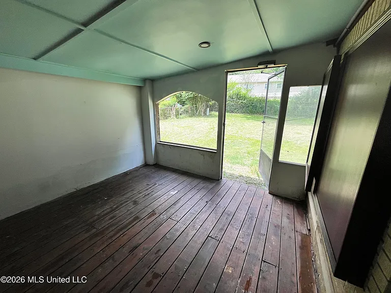 1598 Custer Dr — Photo 19