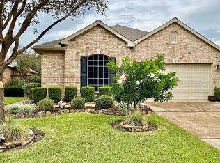 1225 Modena Dr, Pearland, TX 77581