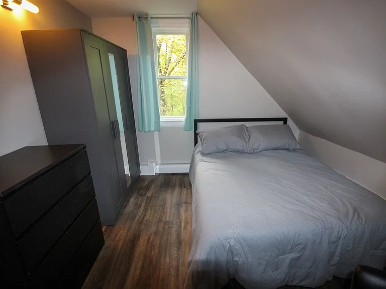 522 Stewart Ave — Photo 181