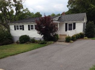 1700 Gardenspring Dr, Blacksburg, VA 24060
