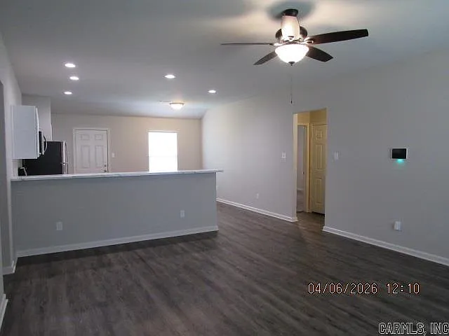 2210 Getty Dr — Photo 2