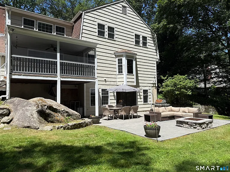 58 Heritage Ln — Photo 32