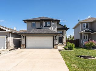 9410 104th Ave, Morinville, AB T8R 0B2