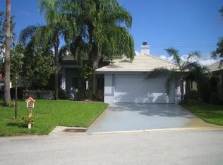 11641 SW 9th Ct, Pembroke Pines, FL 33025